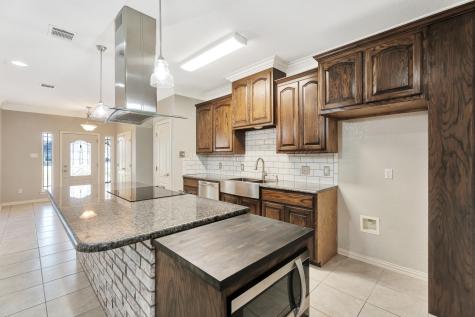 3709 Winding Way Granbury TX 76049