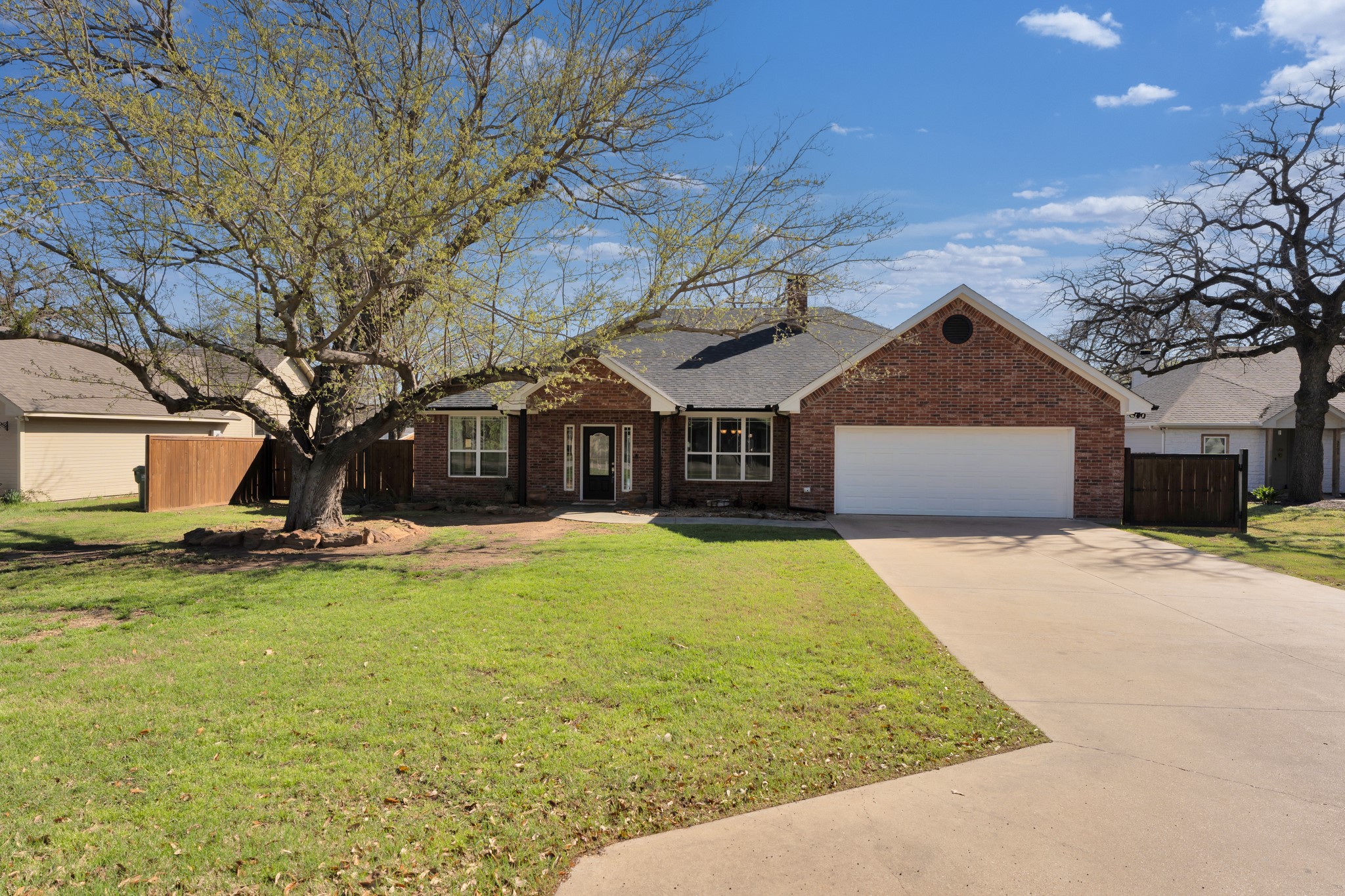 3709 Winding Way Granbury TX 76049