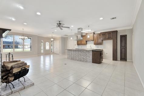 3709 Winding Way Granbury TX 76049