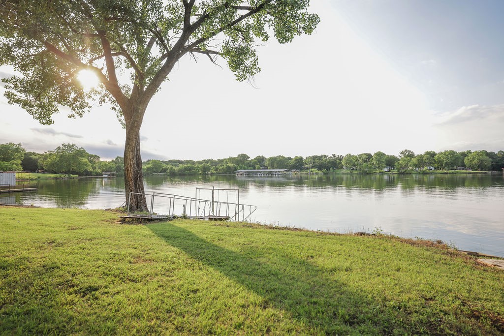 160 Vz County Road 3732 Wills Point TX 75169