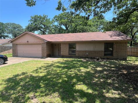 736 Lake Crest Parkway Azle TX 76020