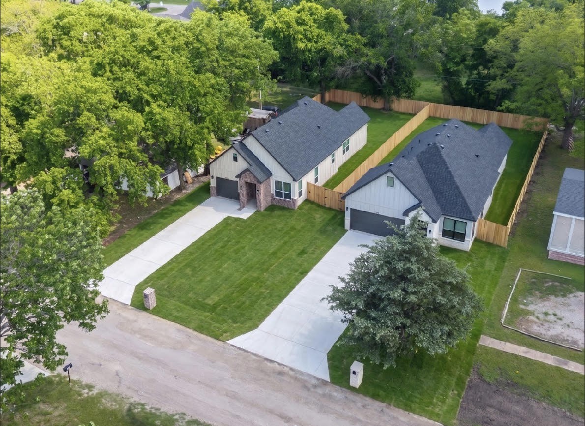 205 Grayson Street Leonard TX 75452