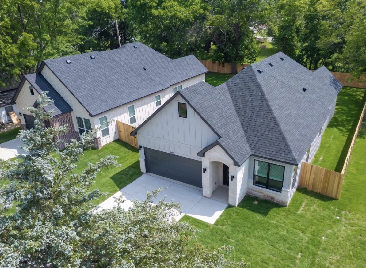 205 Grayson Street Leonard TX 75452