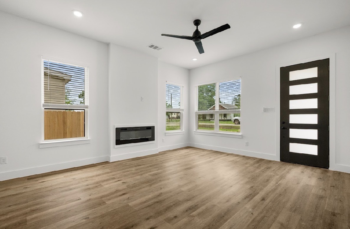 205 Grayson Street Leonard TX 75452