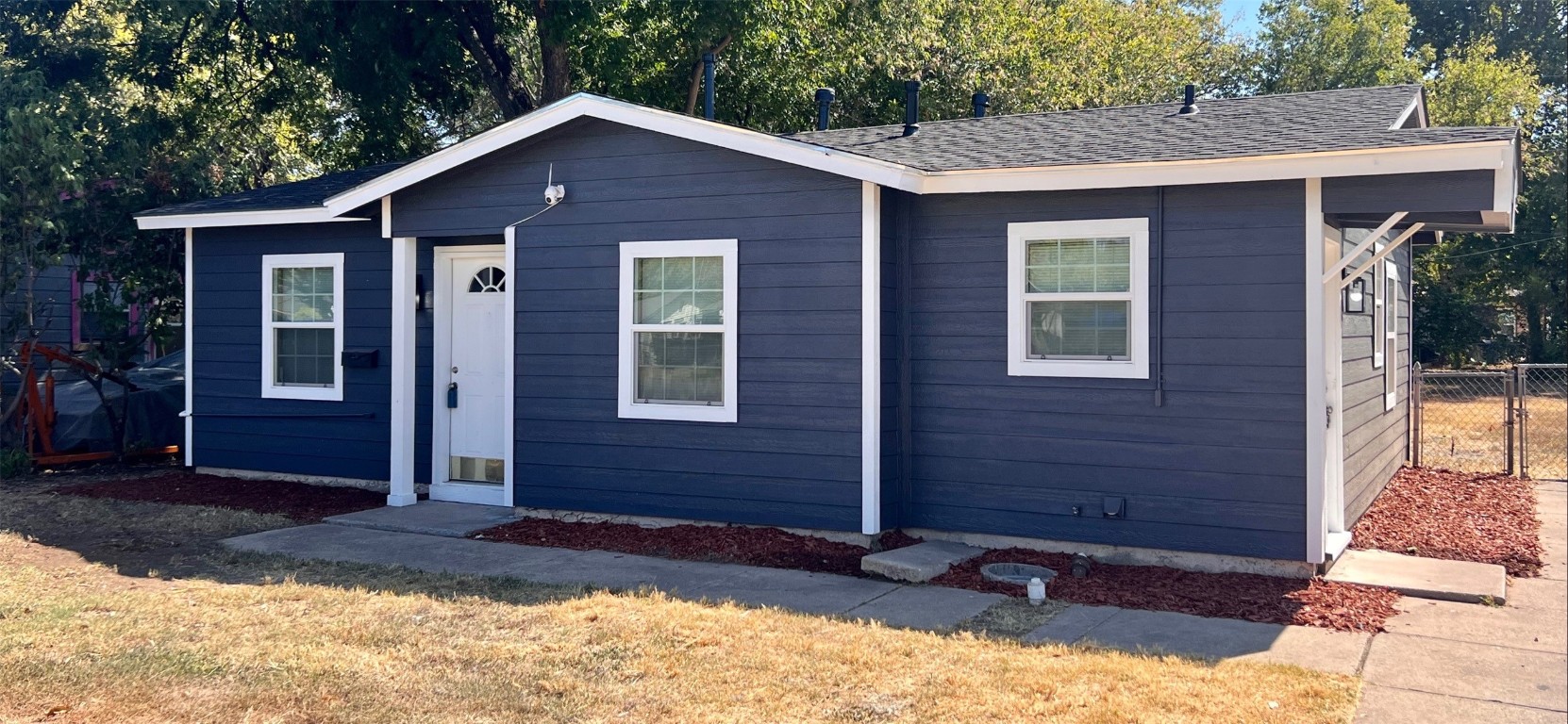5116 E Berry Street Fort Worth TX 76119