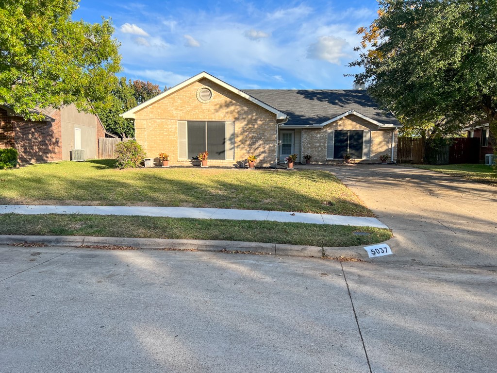 5037 Lewis Trail Grand Prairie TX 75052
