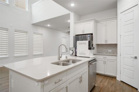 8331 Nunley Lane Dallas TX 75231