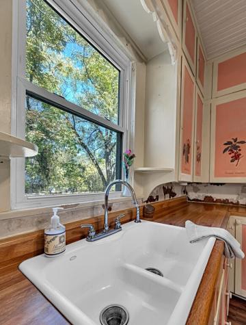 515 Hackberry Street Clifton TX 76634