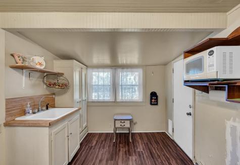 515 Hackberry Street Clifton TX 76634