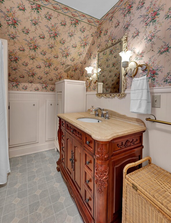 515 Hackberry Street Clifton TX 76634