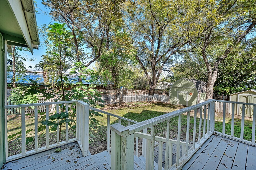 515 Hackberry Street Clifton TX 76634