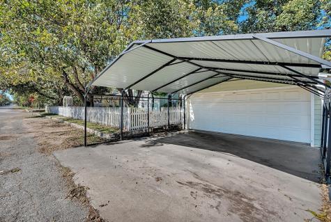 515 Hackberry Street Clifton TX 76634