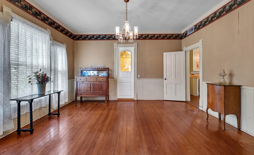515 Hackberry Street Clifton TX 76634