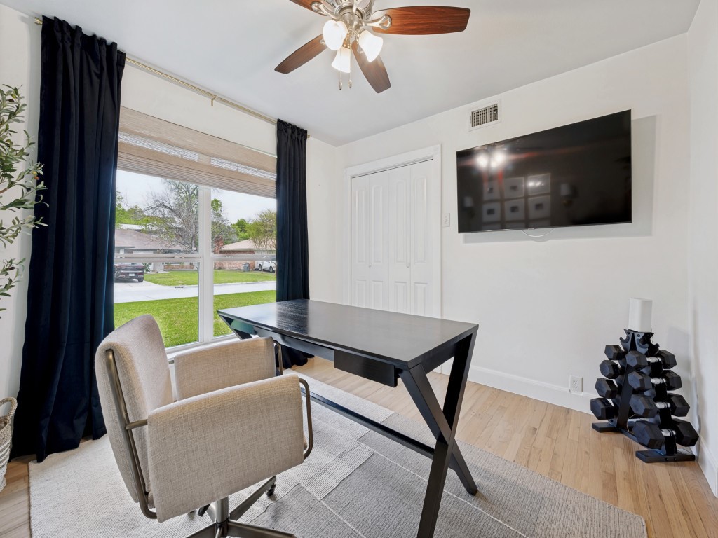 10521 Evangeline Way Dallas TX 75218