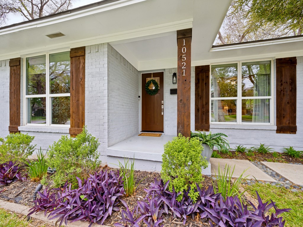10521 Evangeline Way Dallas TX 75218