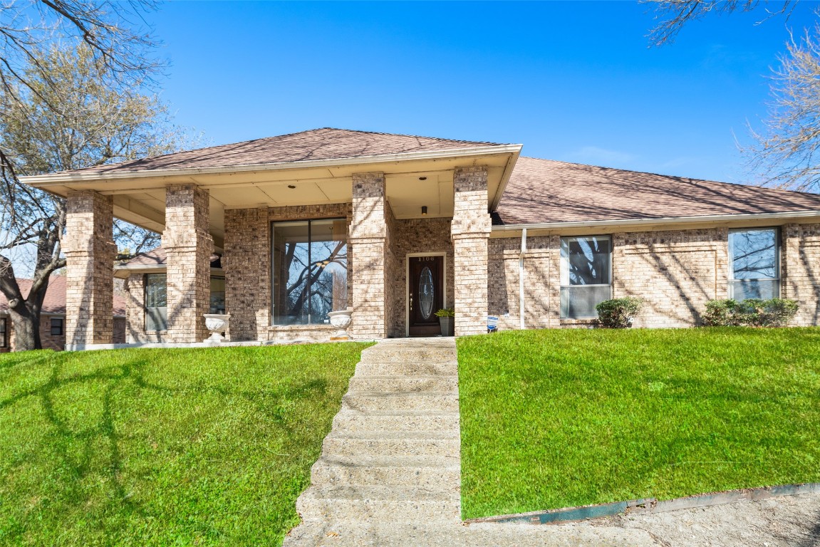 1106 N Lakeshore Drive Rockwall TX 75087