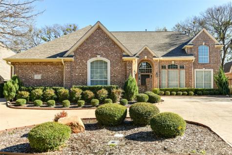 417 Royal Colonnade Arlington TX 76011