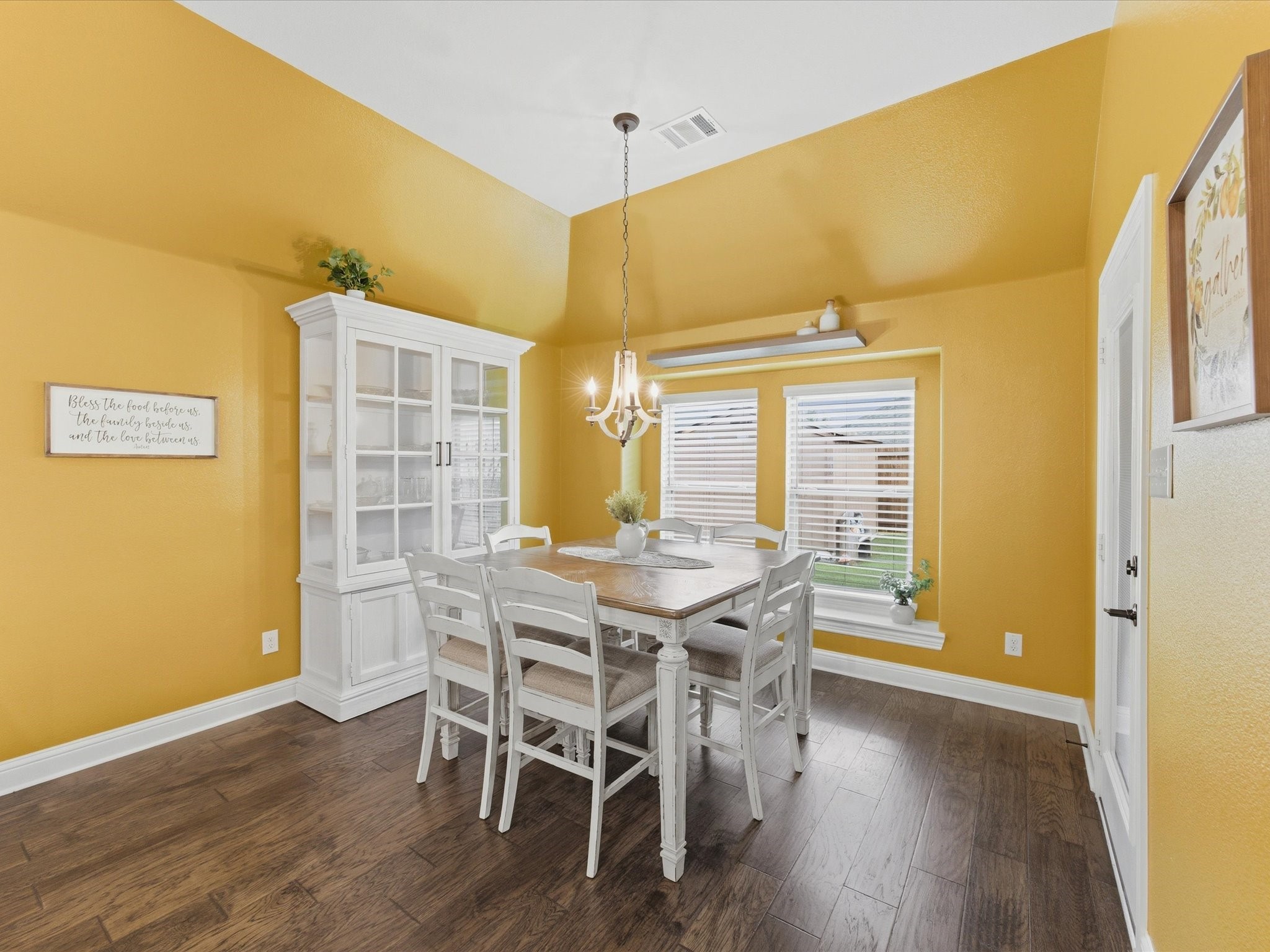 135 Crockett Drive Waxahachie TX 75165