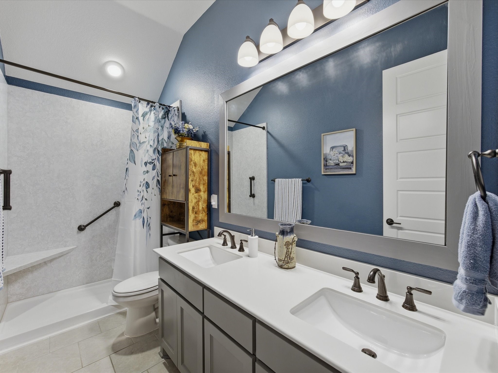 135 Crockett Drive Waxahachie TX 75165