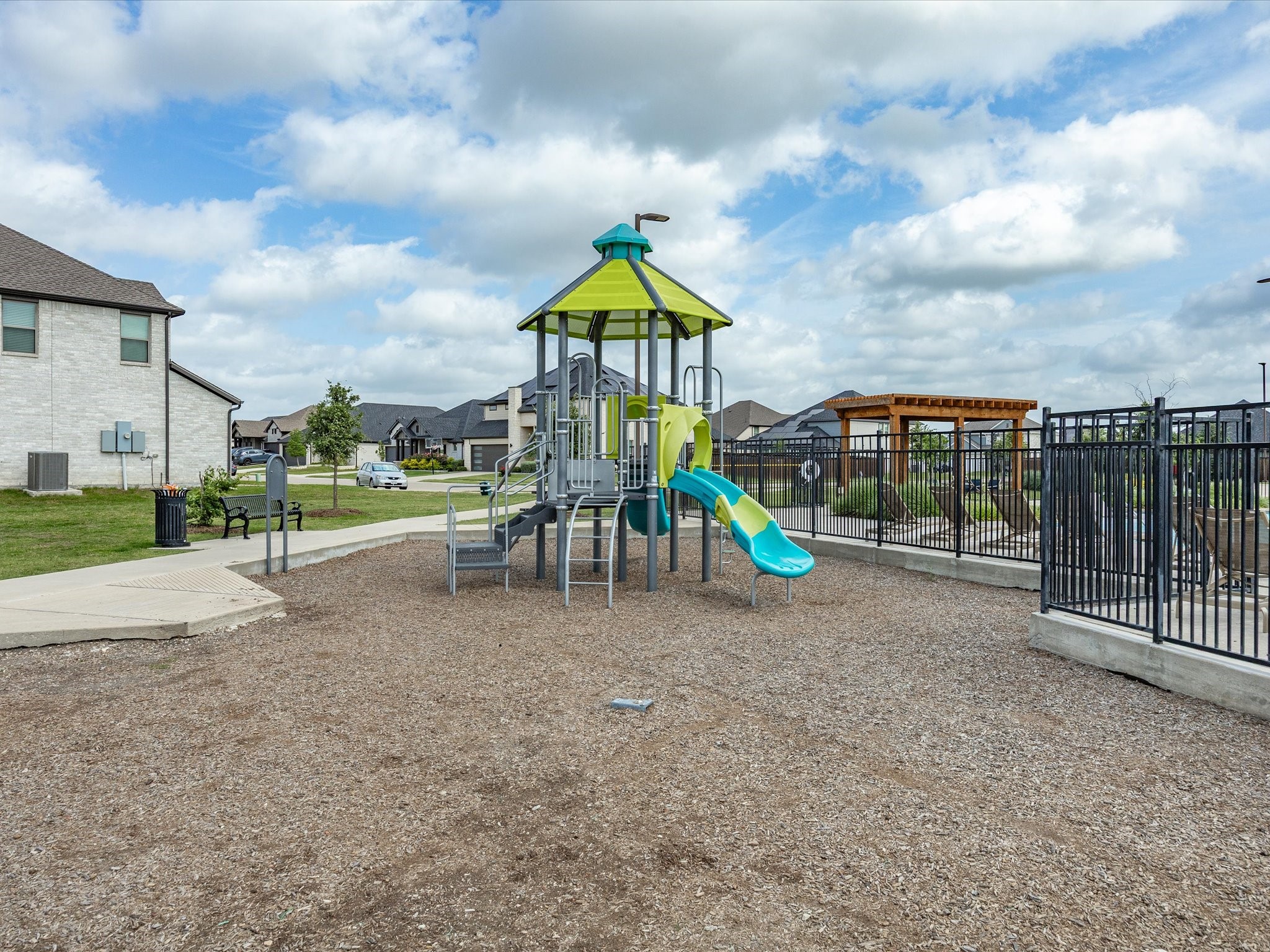 135 Crockett Drive Waxahachie TX 75165
