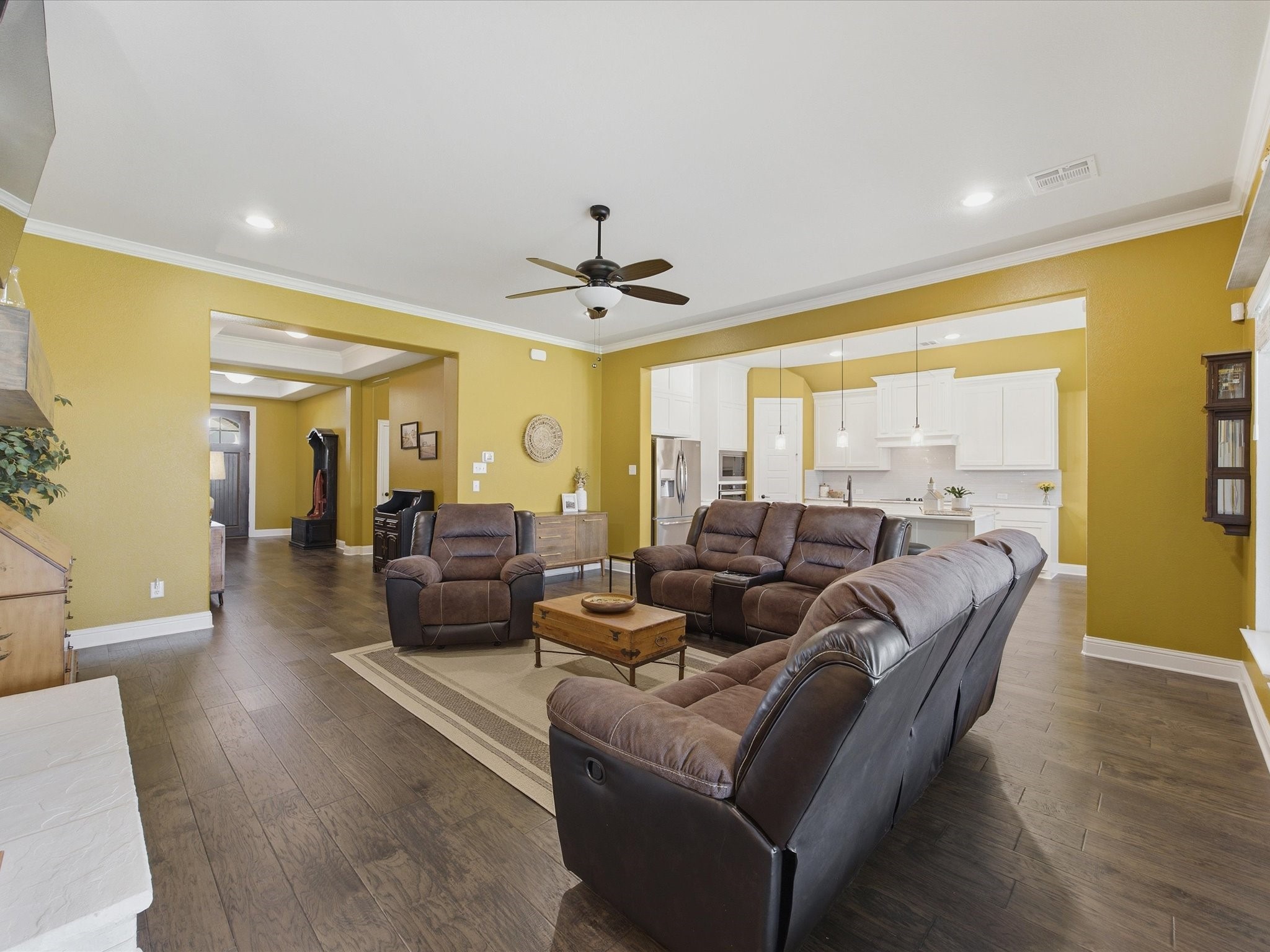 135 Crockett Drive Waxahachie TX 75165