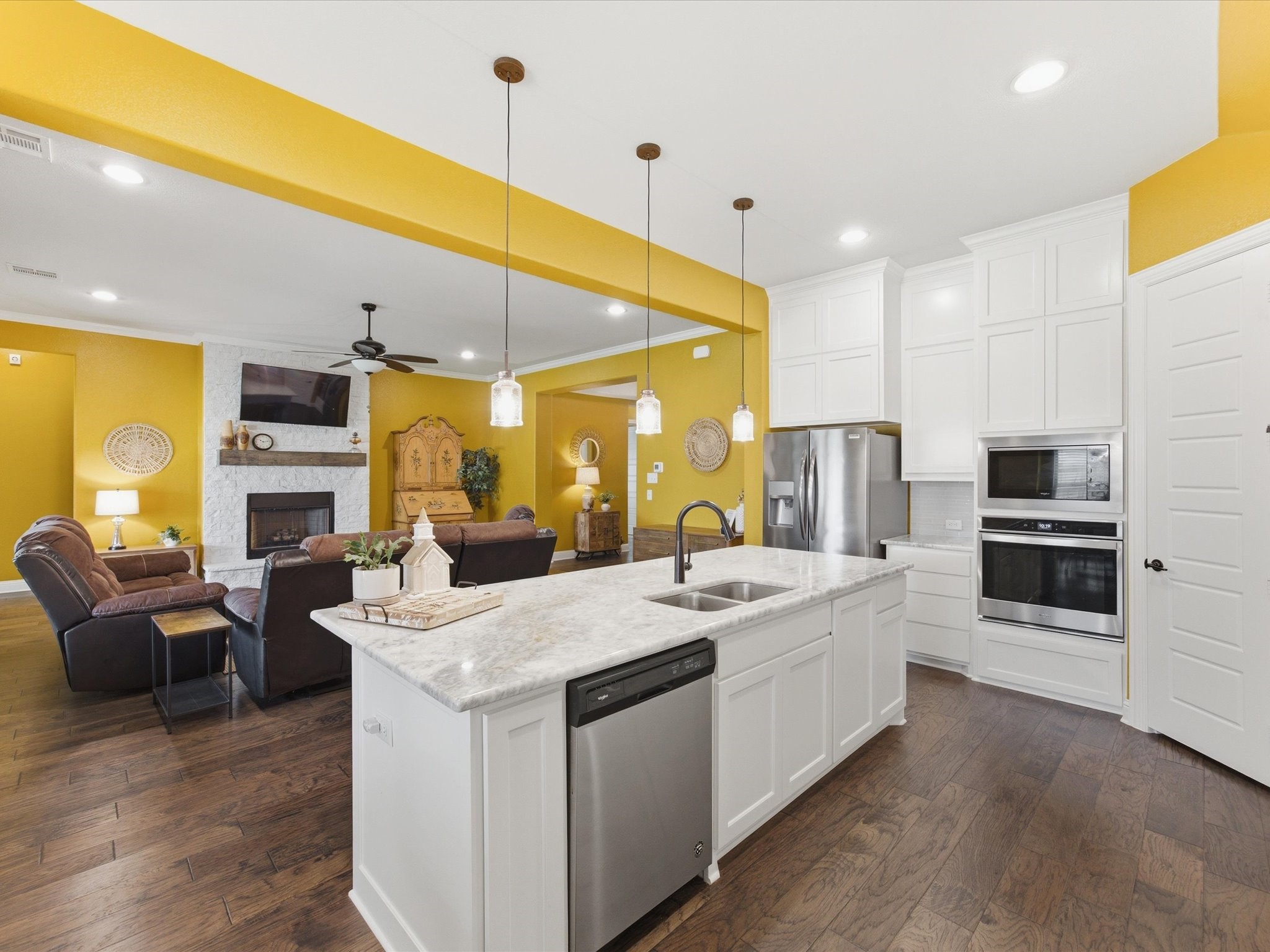 135 Crockett Drive Waxahachie TX 75165