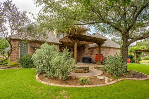 711 Flamingo Circle Burleson TX 76028