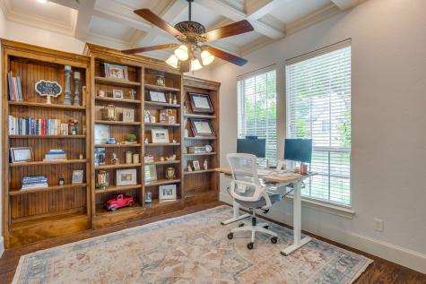 711 Flamingo Circle Burleson TX 76028