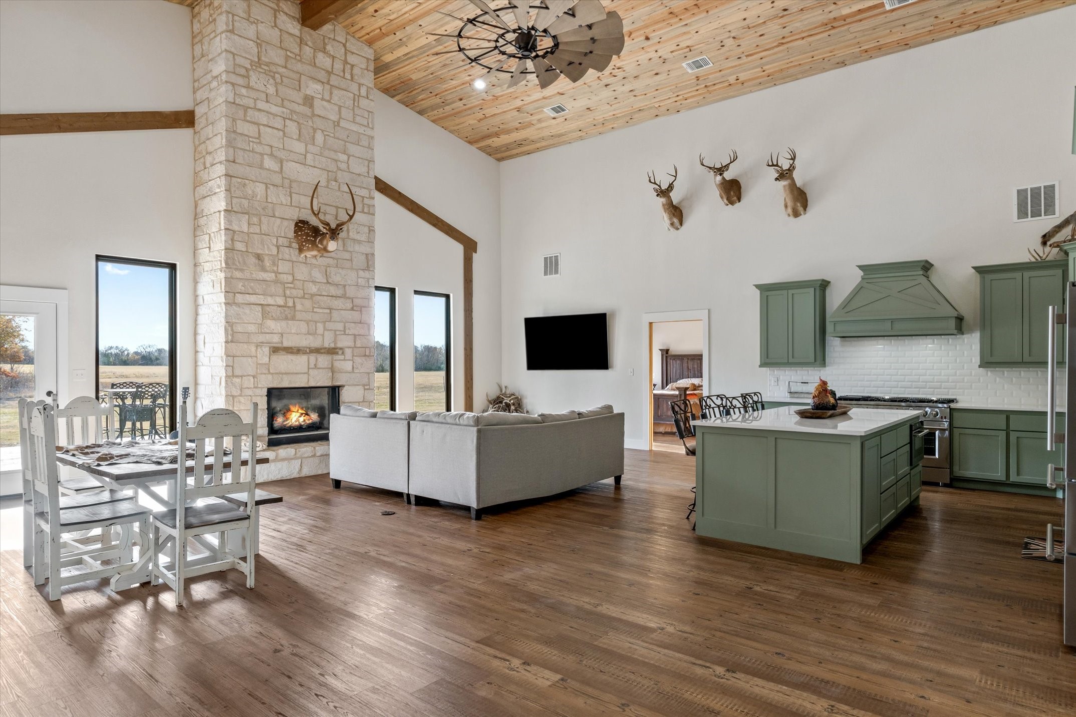 2781 Fm 859 Edgewood TX 75117