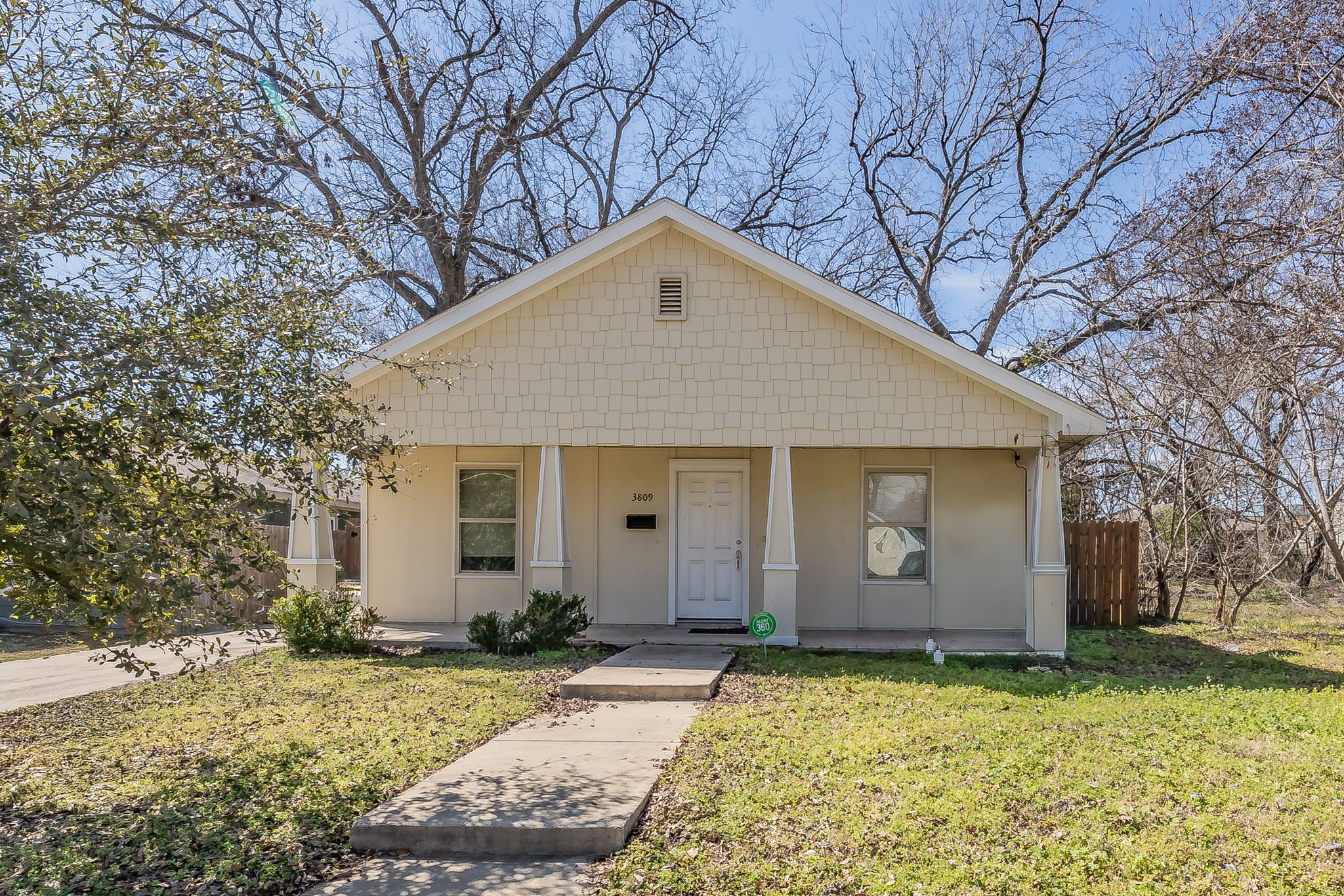 3809 Spence Street Dallas TX 75215