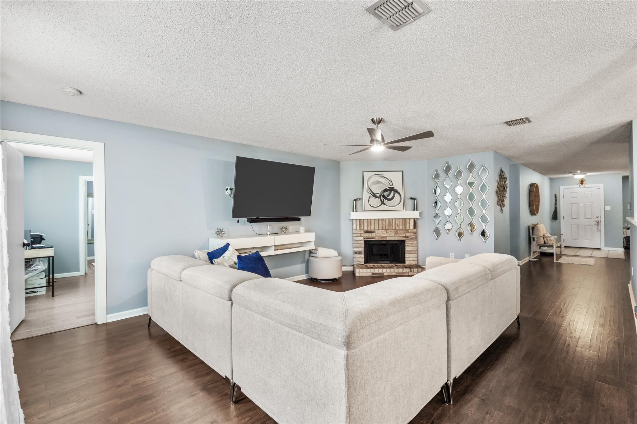2136 Edgewood Drive Grand Prairie TX 75052