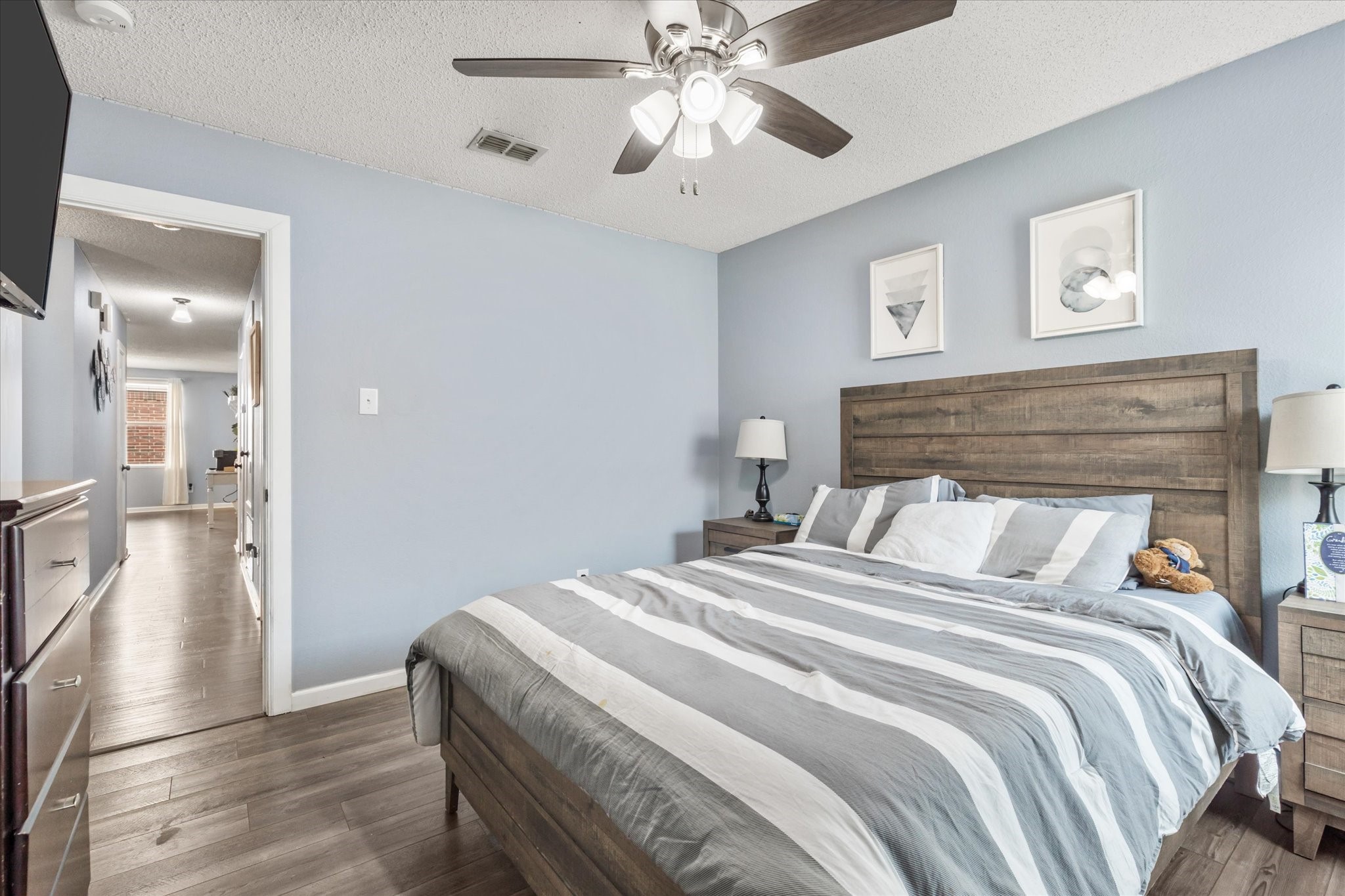 2136 Edgewood Drive Grand Prairie TX 75052