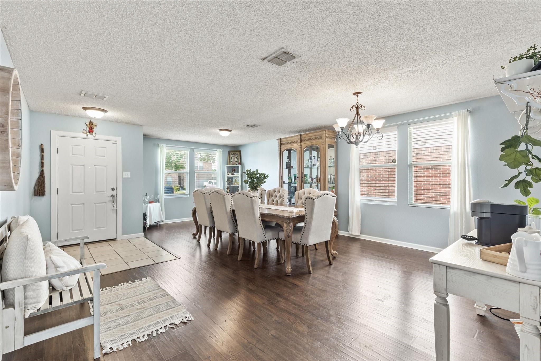 2136 Edgewood Drive Grand Prairie TX 75052