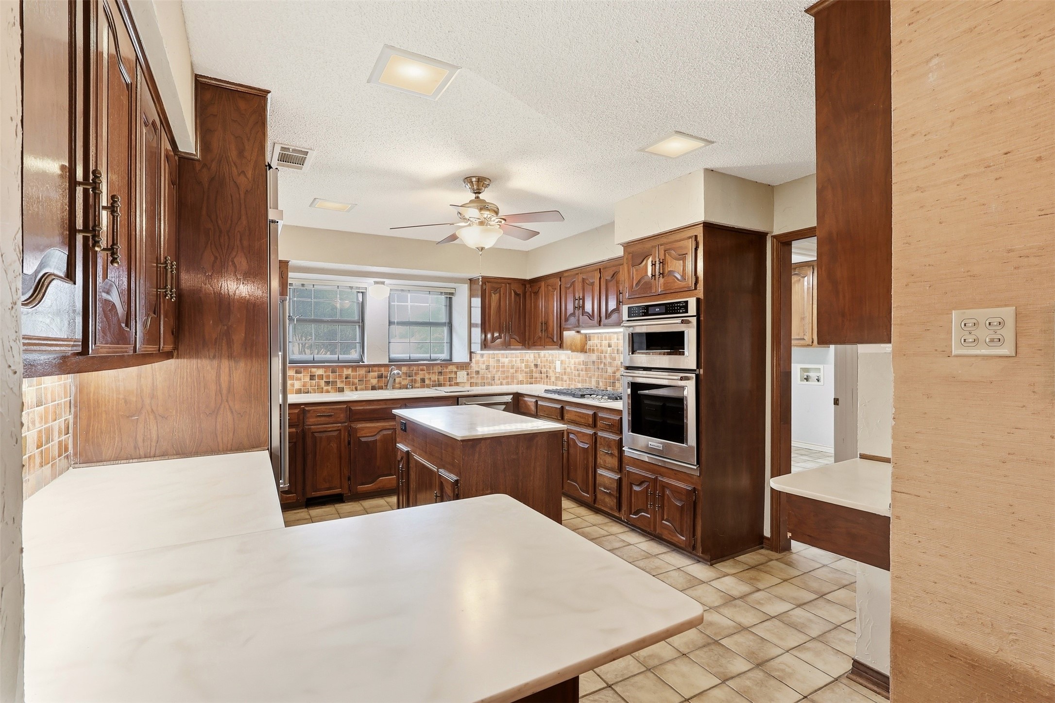 3001 S Country Club Road Garland TX 75043