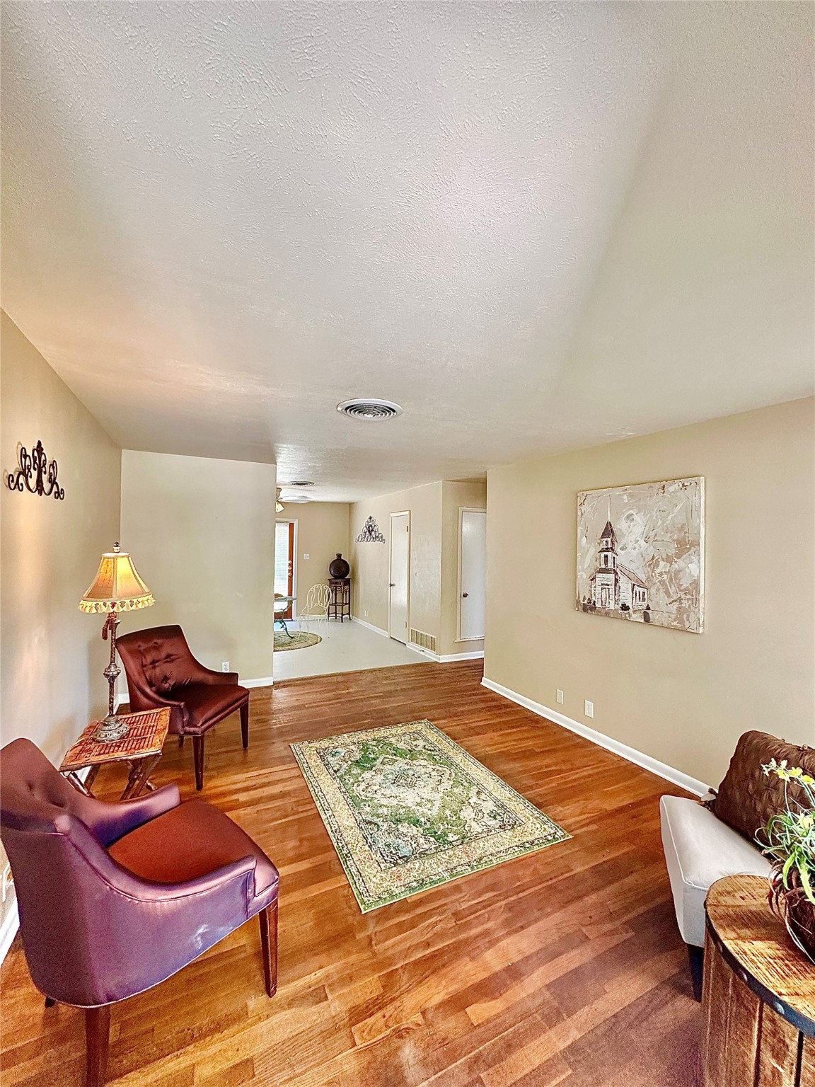 817 Laguna Drive Denton TX 76209