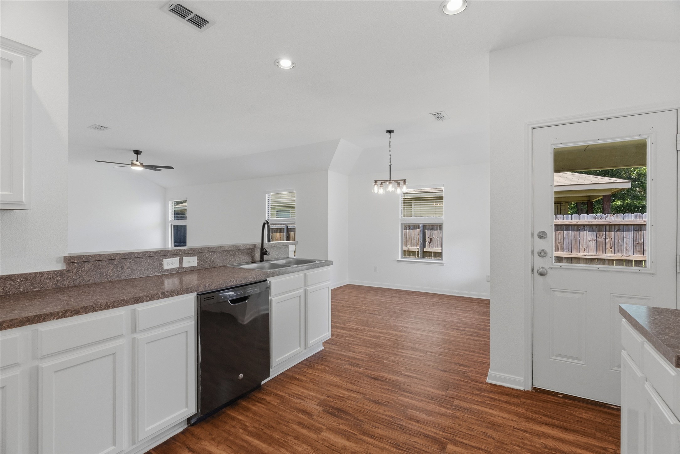 2839 Saint David Drive Dallas TX 75233