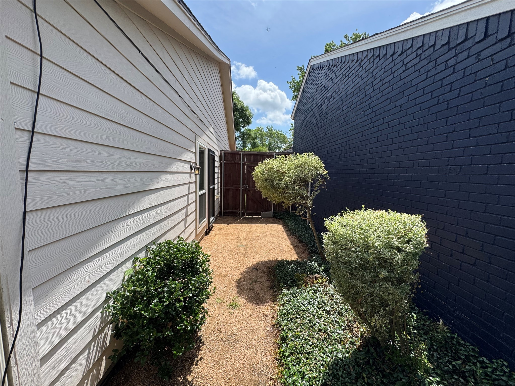 2325 Windy Drive Garland TX 75044