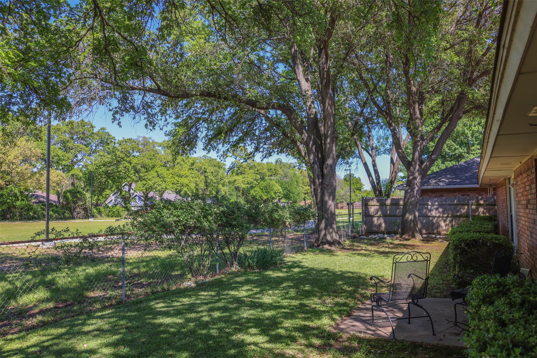 2717 Still Meadow Road Irving TX 75060