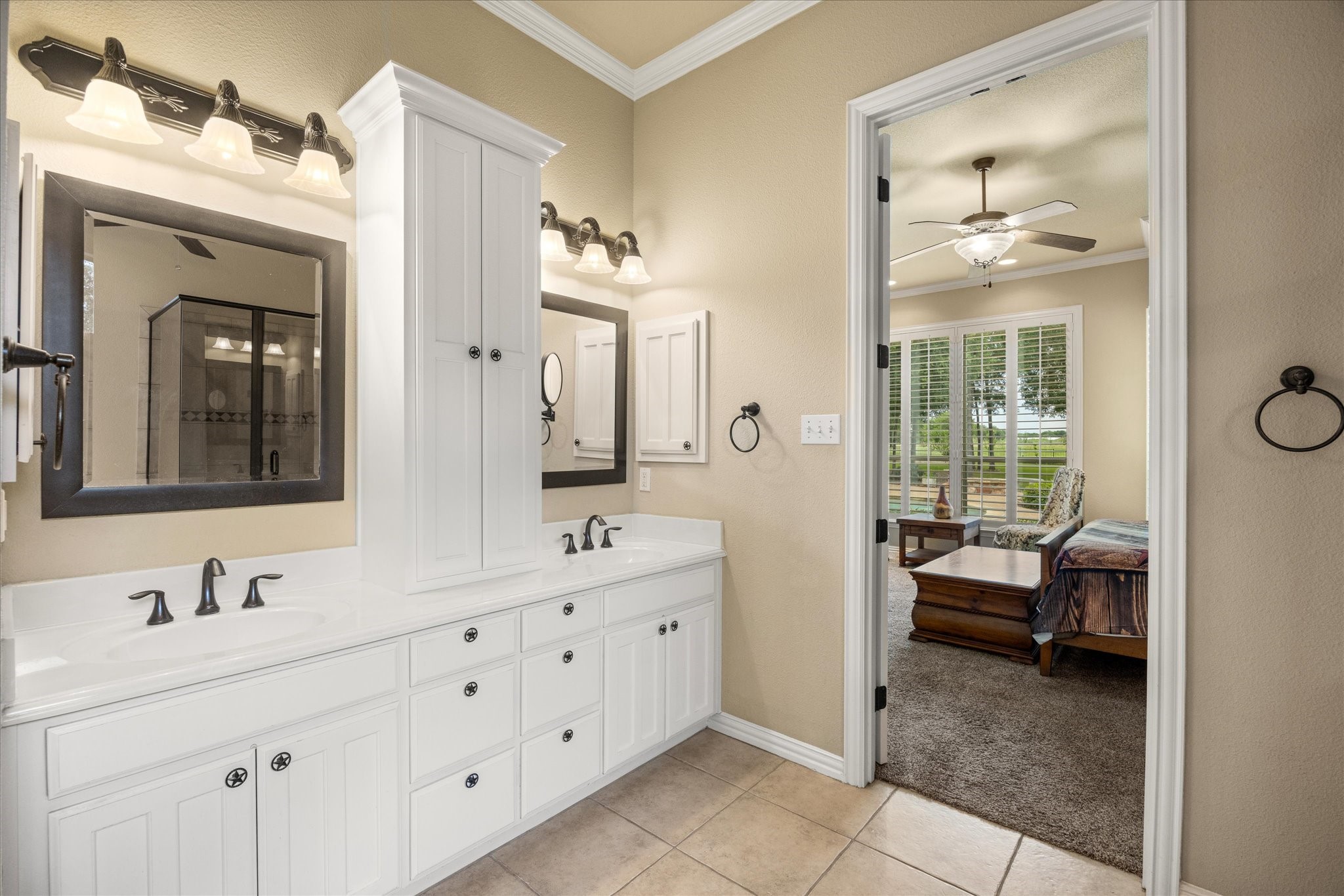 805 Mallard Pointe Drive Granbury TX 76049