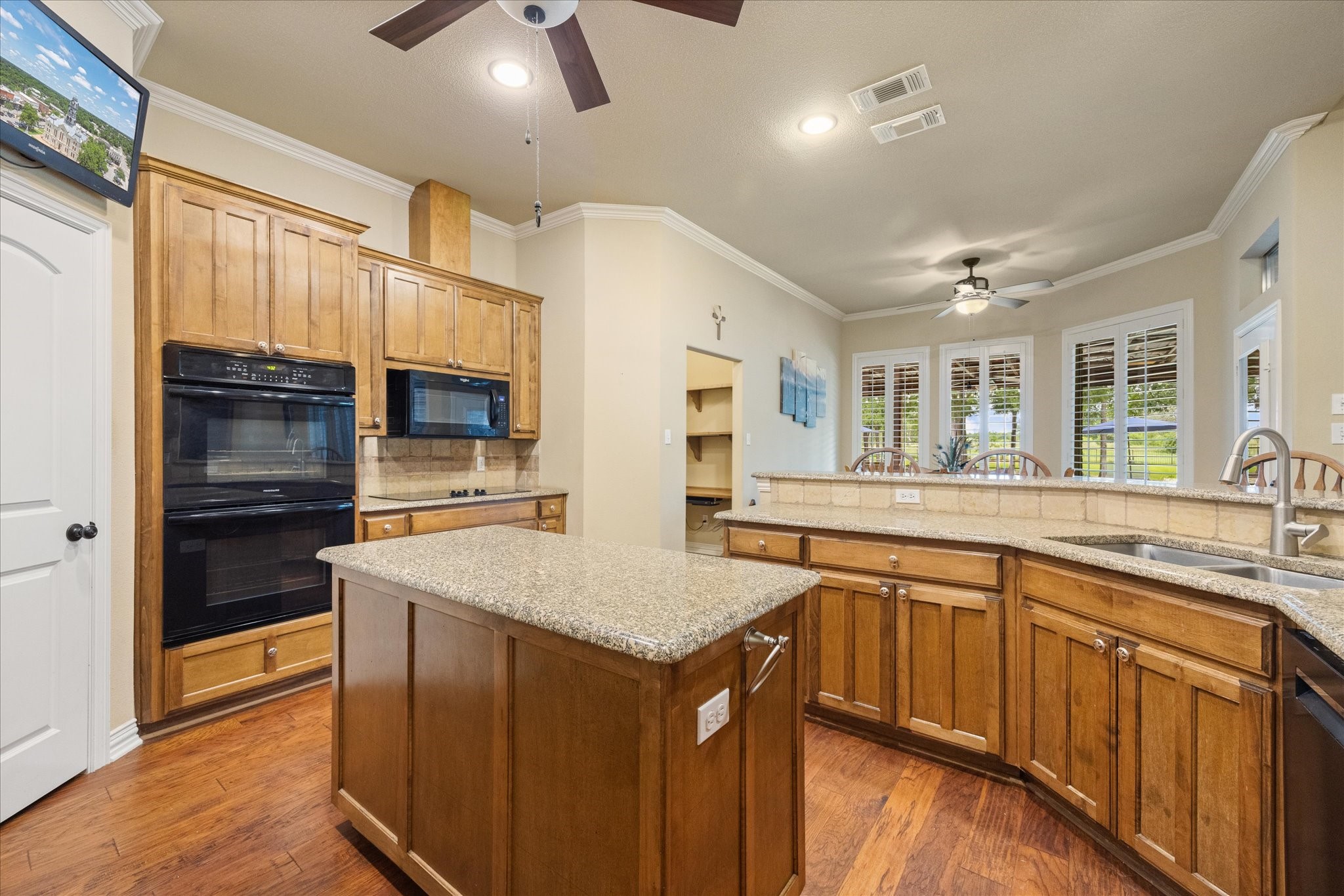 805 Mallard Pointe Drive Granbury TX 76049