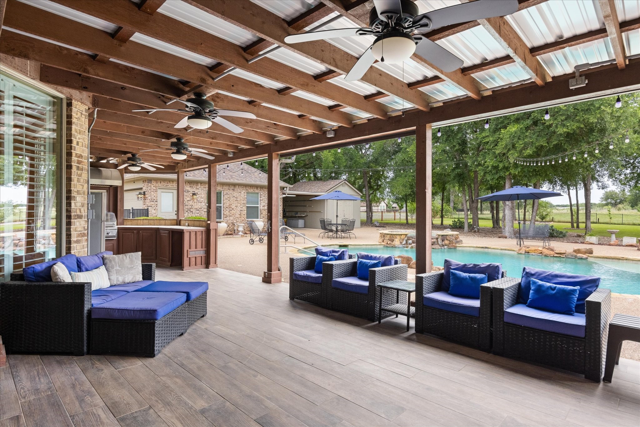 805 Mallard Pointe Drive Granbury TX 76049