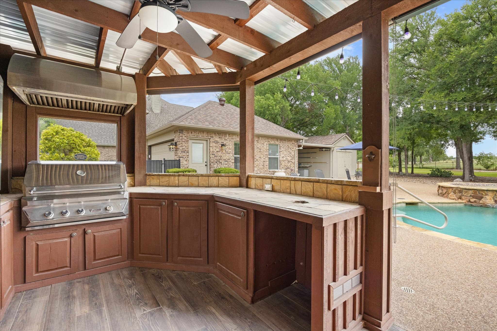 805 Mallard Pointe Drive Granbury TX 76049