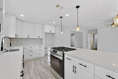 2812 San Medina Avenue Dallas TX 75228