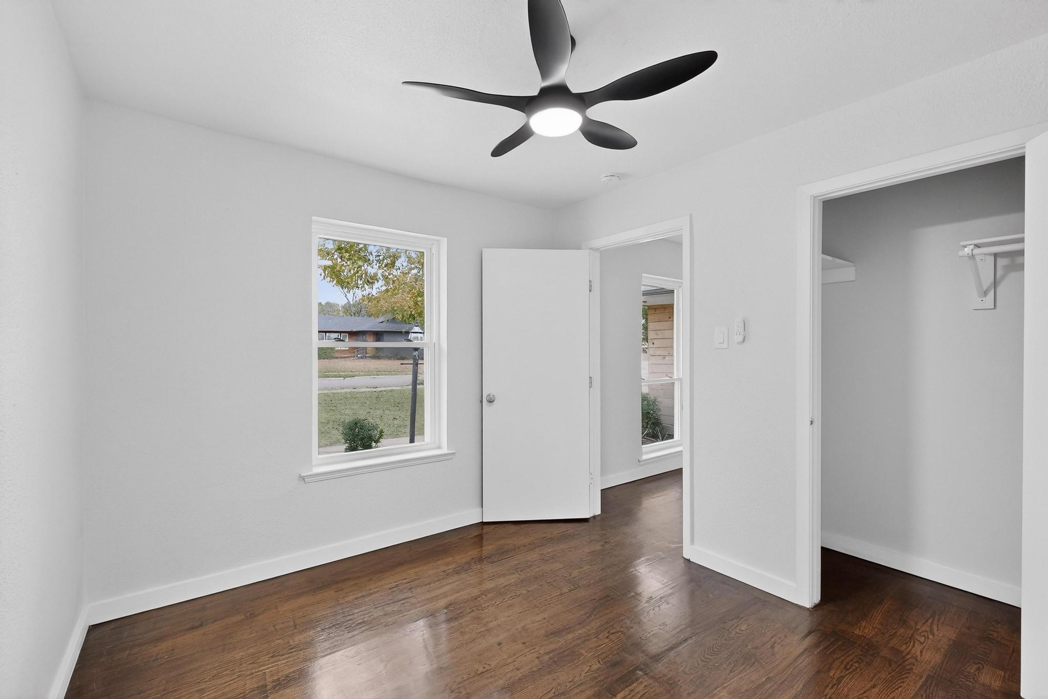 2812 San Medina Avenue Dallas TX 75228