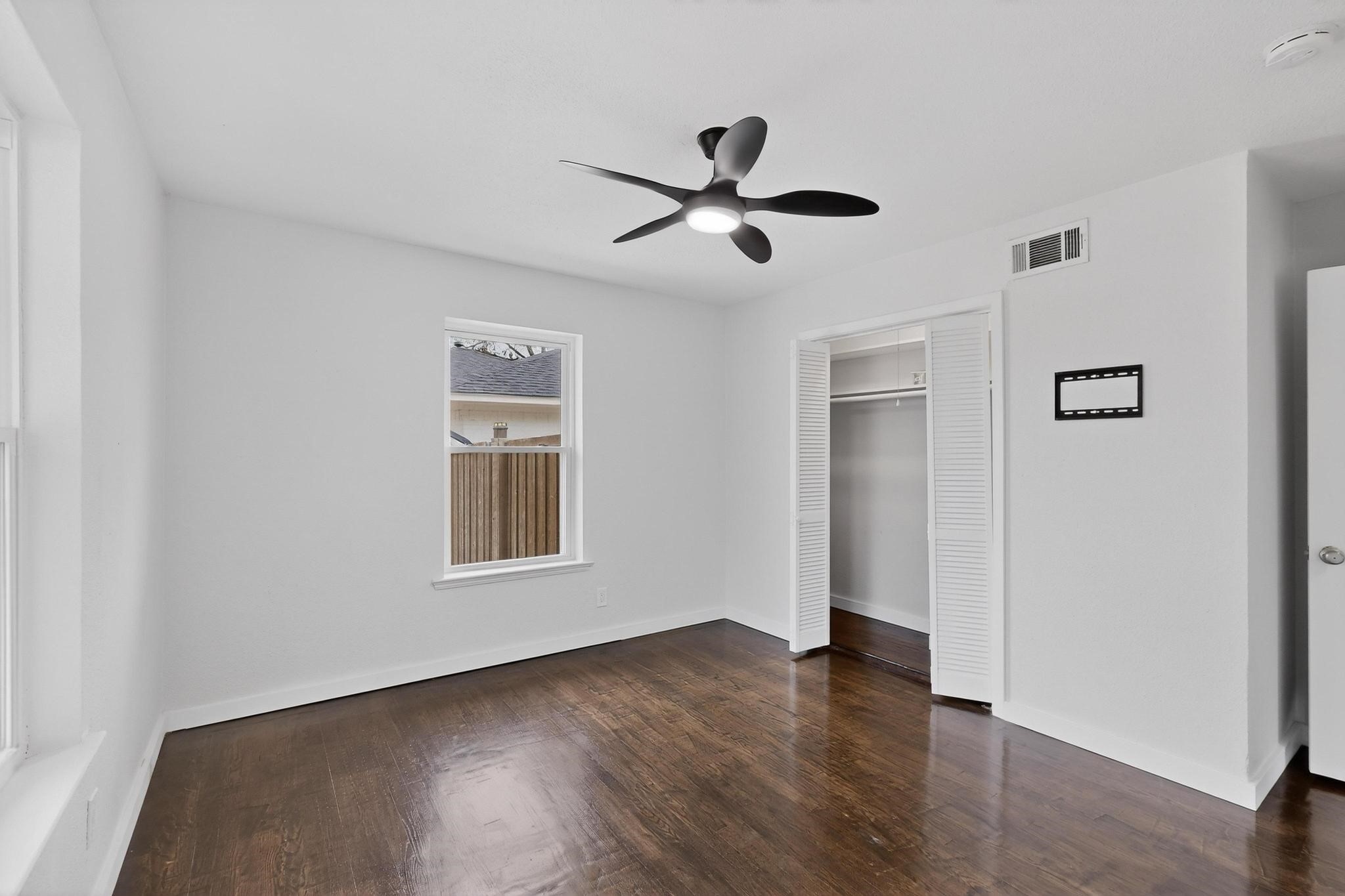 2812 San Medina Avenue Dallas TX 75228