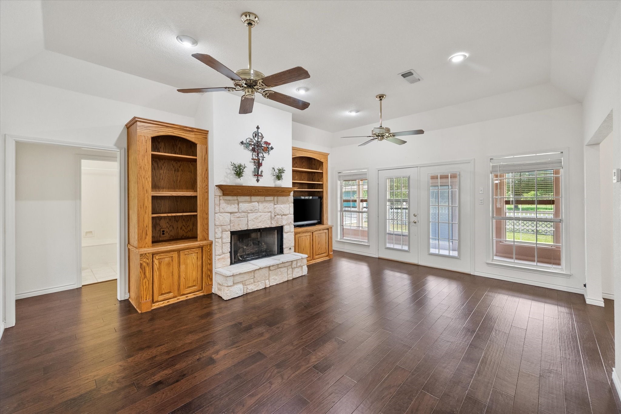 13021 Rudy's Way Streetman TX 75859