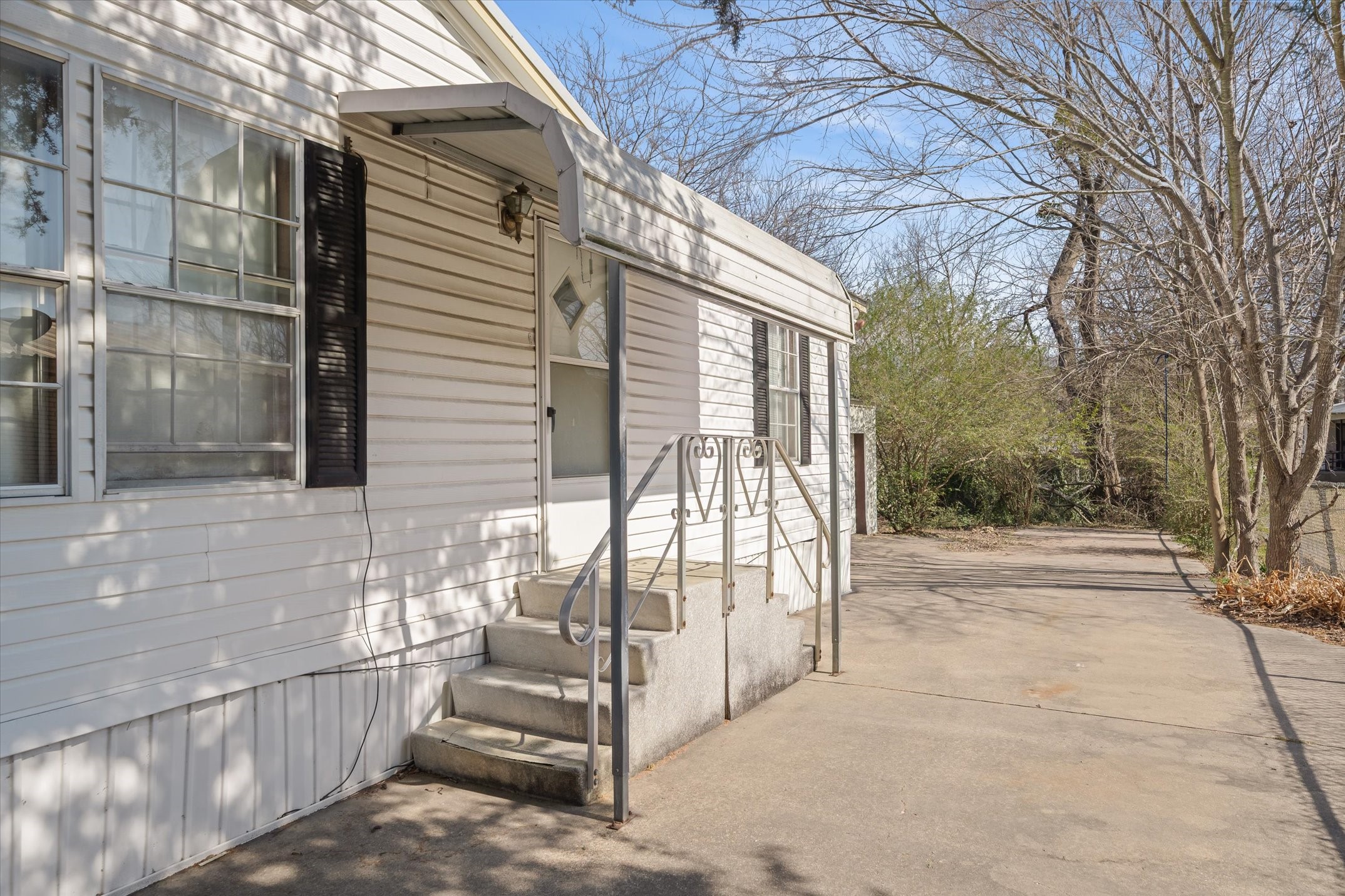 220 N Houston Street Edgewood TX 75117