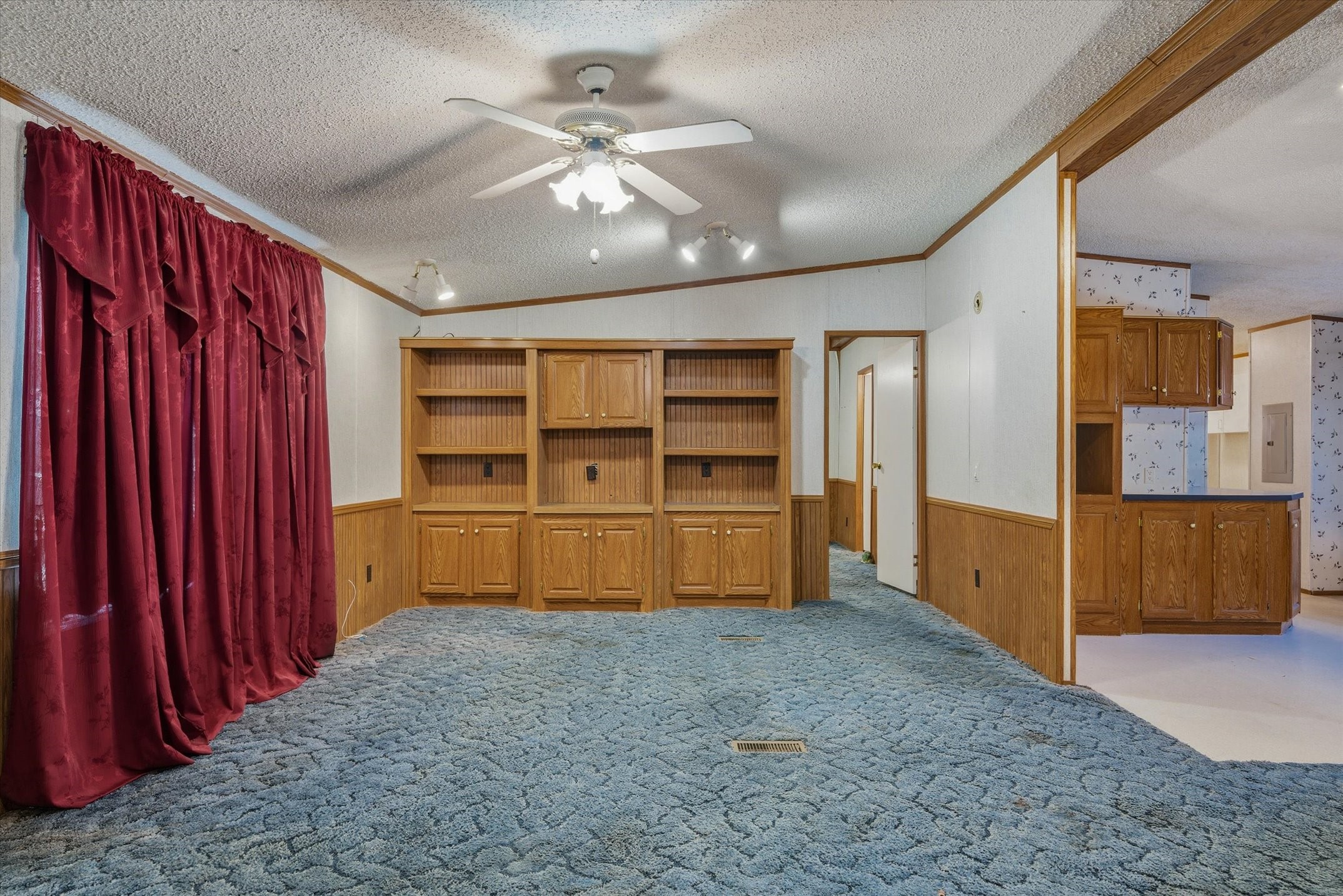 220 N Houston Street Edgewood TX 75117
