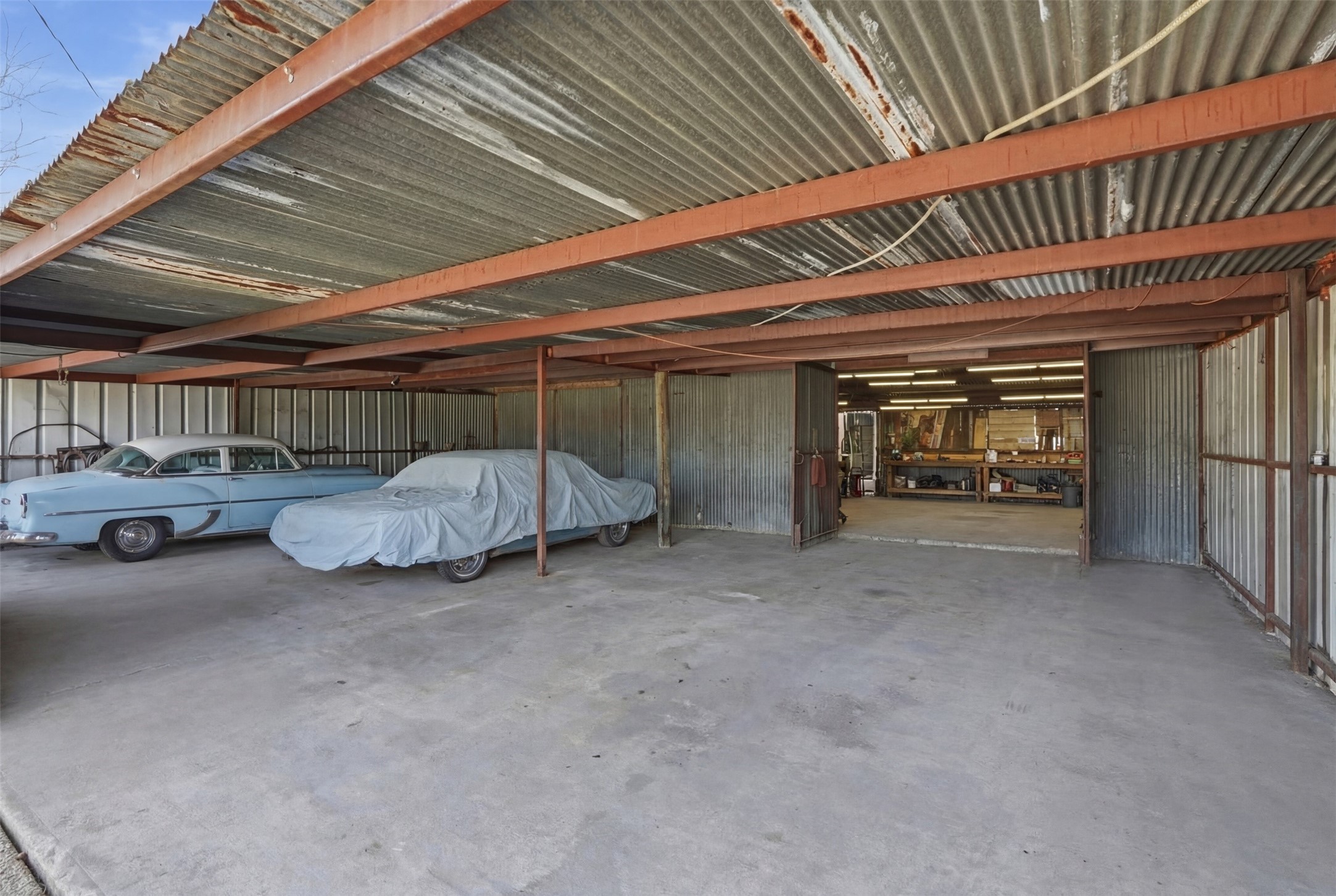 6338 N Bob White Way Sanger TX 76266