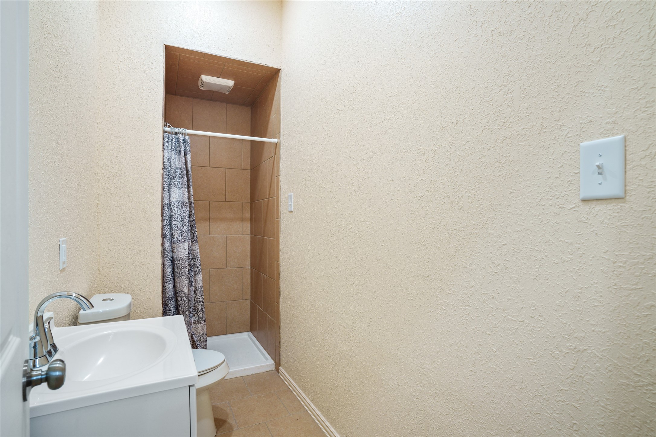 2964 Fm 2120 Bagwell TX 75412
